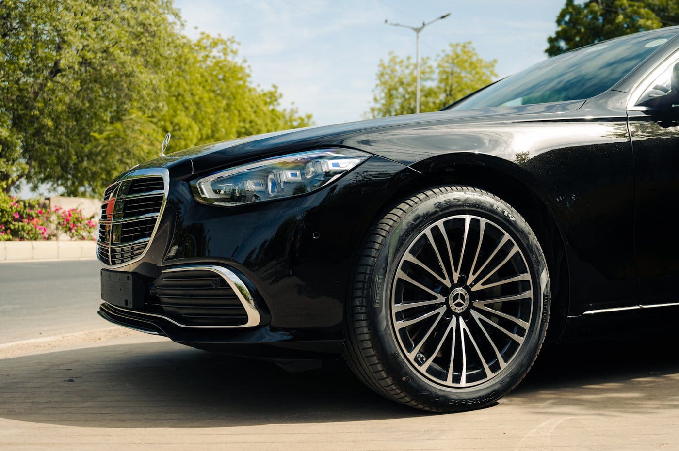Mercedes-Maybach S 680: view 2